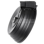 CYMA 2500rd Sheet Stahl Kabel und Soundsteuerung Elektrisch Trommelmagazin mit EU 220v Plug Charger Geeignet für AK Serie AEG Gewehre Airsoft Schwarz